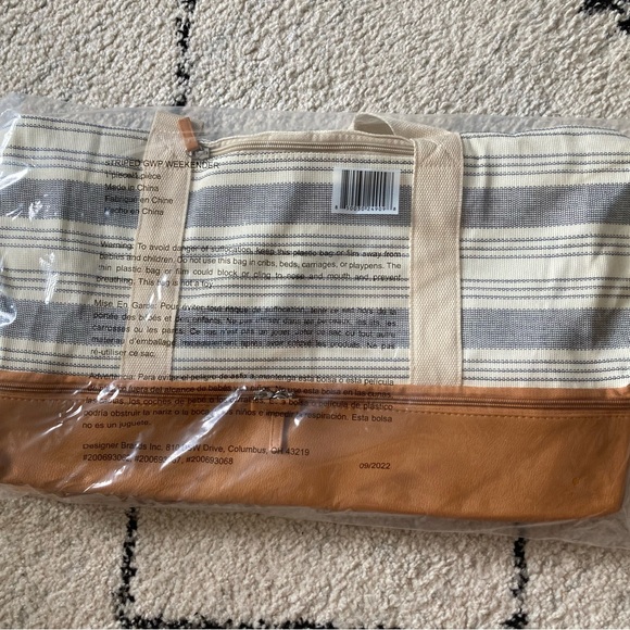 NEW Weekender - Picture 9 of 9